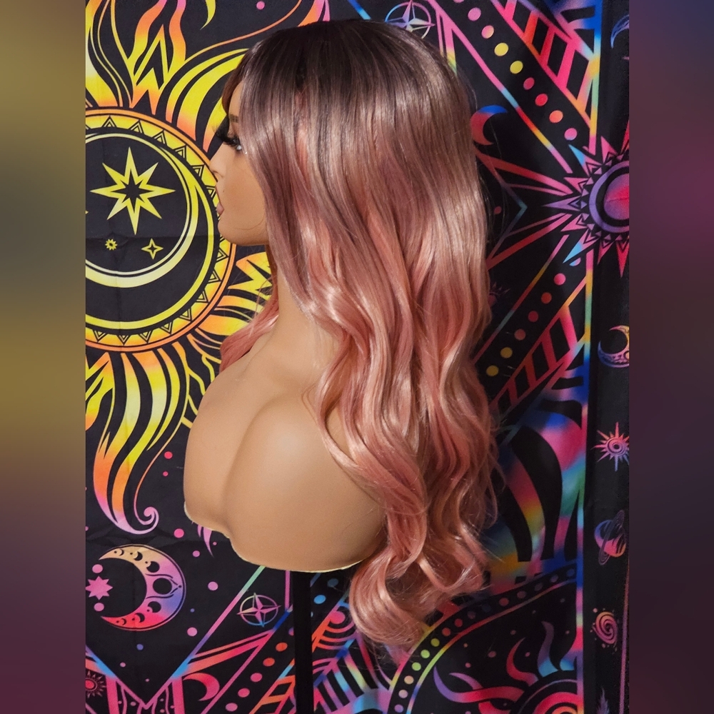 Wig - Picture 2 of 3